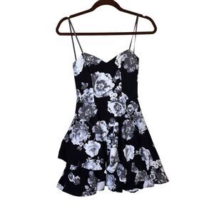 NWOT B. Darlin' Black w White Gray Floral Mini Dress Cocktail Prom Homecoming Sz